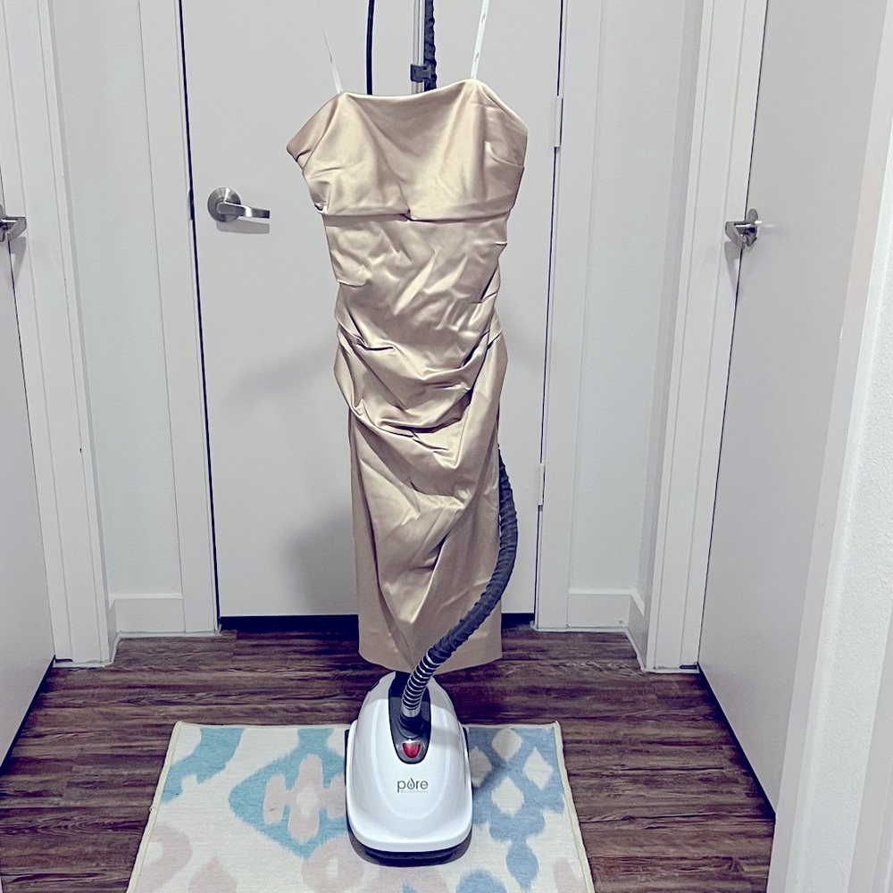 Gold strapless dress. Ruched skirt size 4